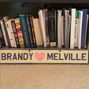 Brandy Melville sign